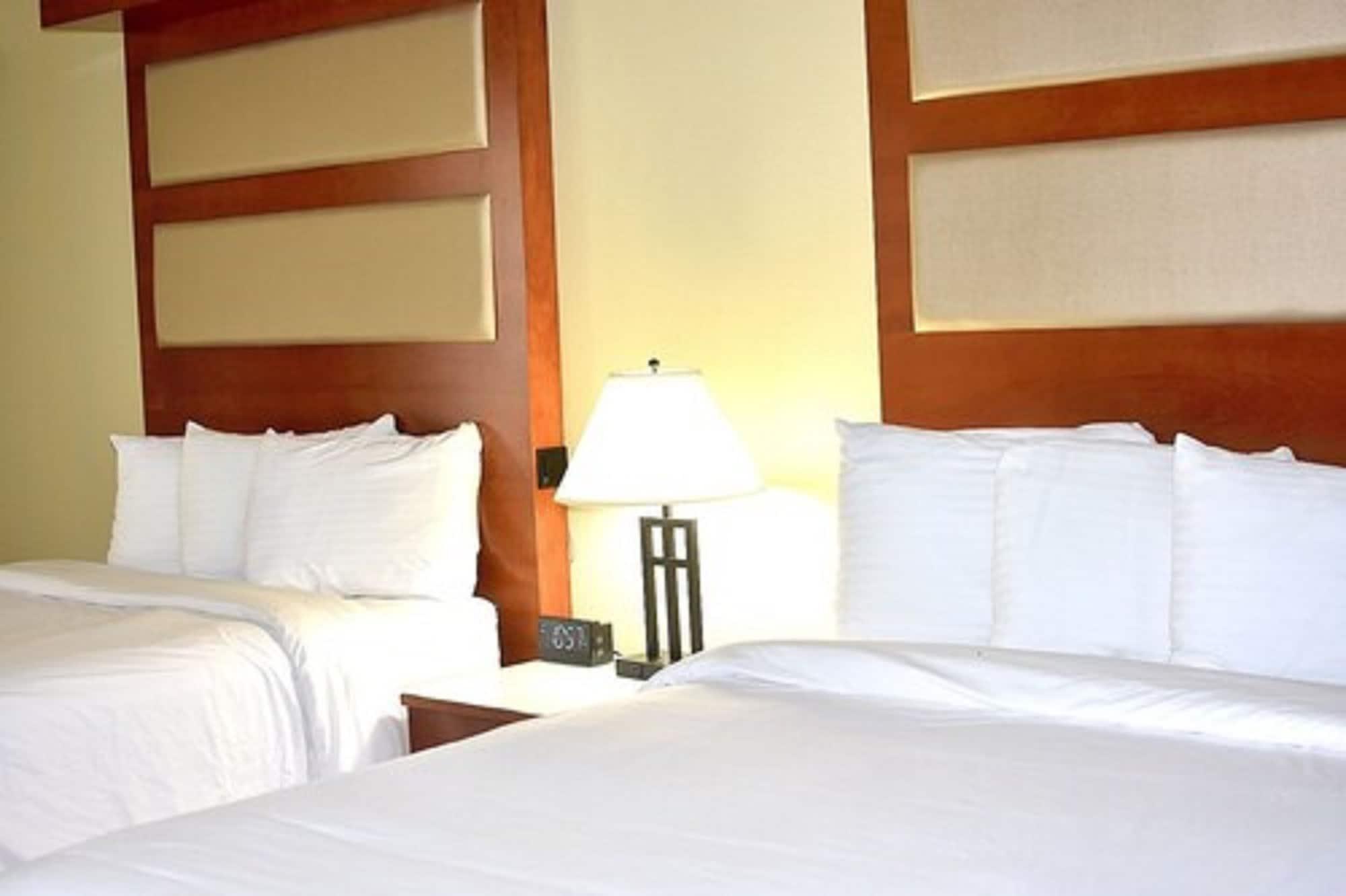 Punta Gorda Waterfront Hotel & Suites Buitenkant foto